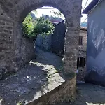 Da Arturo E Maruca Con 3 Vellano