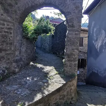 Da Arturo E Maruca Con 3 Vellano
